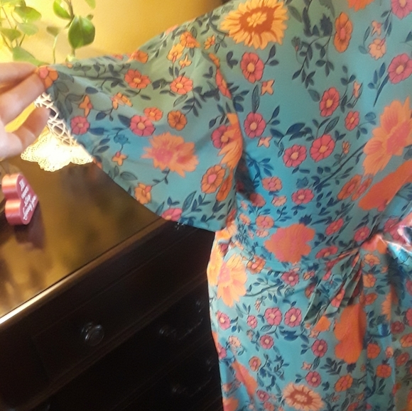 Maison Gareison floral wrap dress - Picture 4 of 10